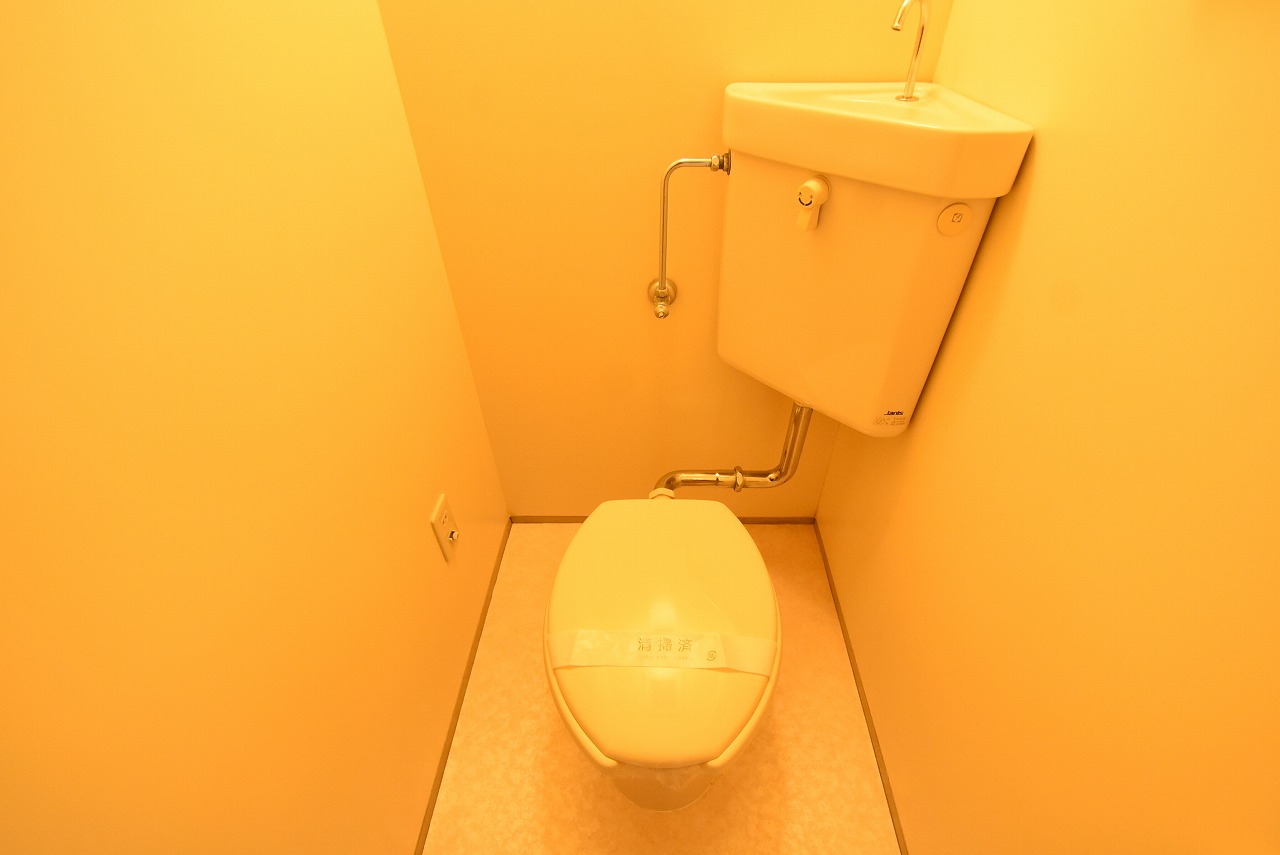 トイレ　コンパクトで使いやすいトイレです♪