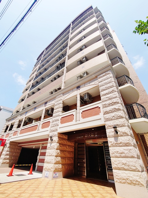 建物外観　ＲＣ造・エレベーター付き