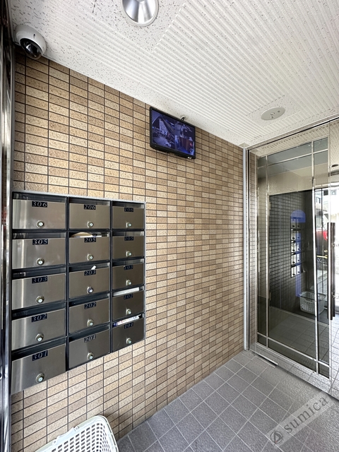 エントランス　オートロック・防犯カメラ完備♪♪