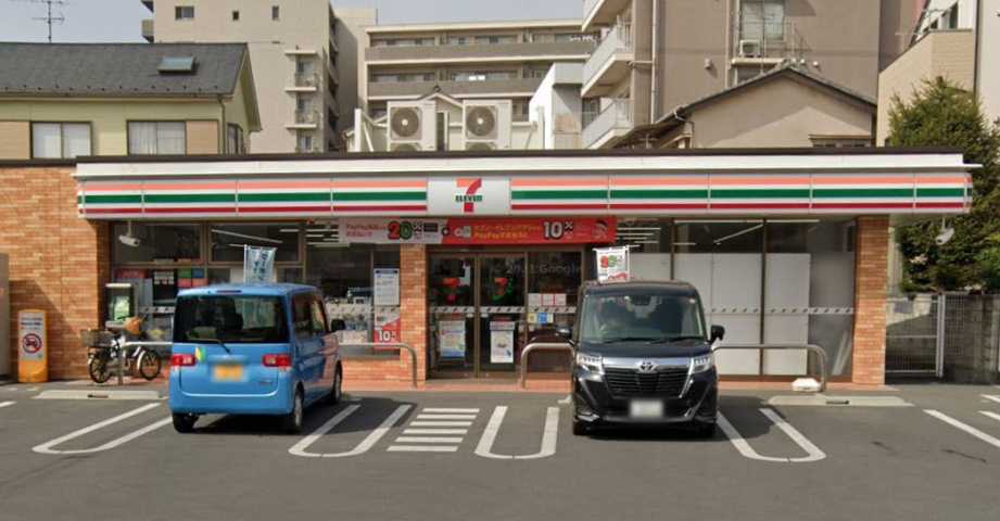 コンビニ　セブン－イレブンさいたま日進駅東店（コンビニ）まで482m