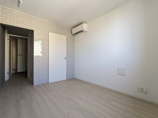 居室・リビング　☆明るい洋室☆