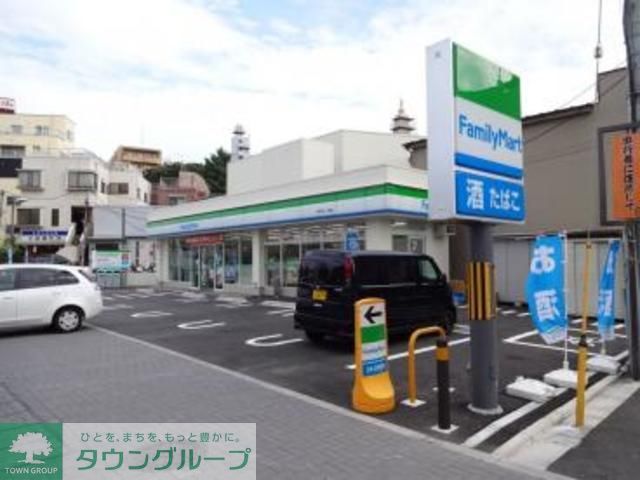 コンビニ　ファミリーマート（コンビニ）まで220m