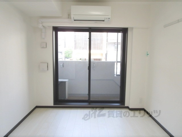 居室・リビング　洋室