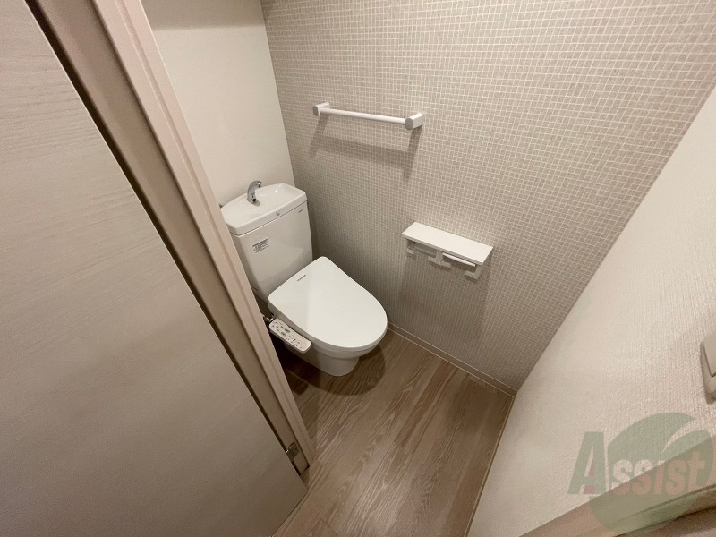 トイレ　トイレです。ウォシュレット付を探している方、おすすめです。