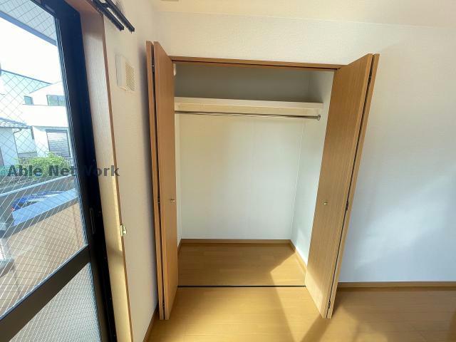収納　※同物件別部屋の写真です。