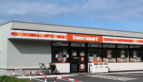 コンビニ　セイコーマート（コンビニ）まで100m