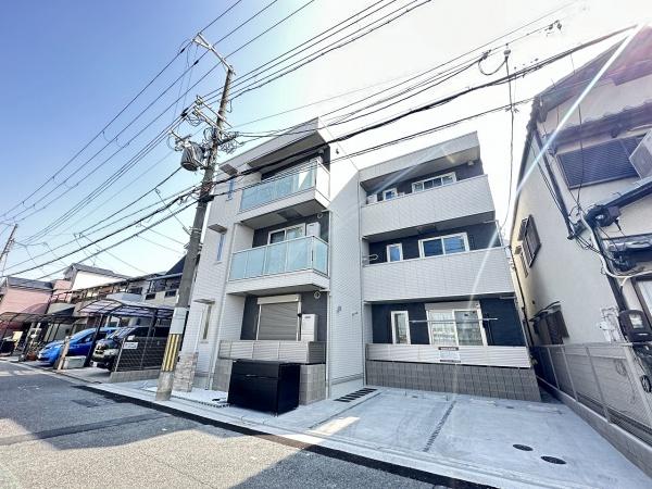 建物外観　建築中！