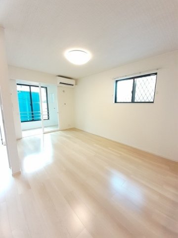 居室・リビング　ゆったりとした居間です