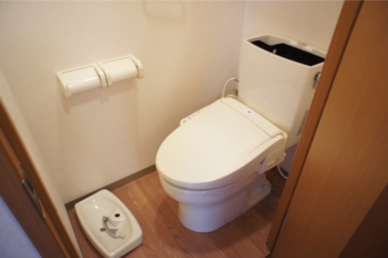 トイレ　図面と現状に相違がある場合には現状を優先