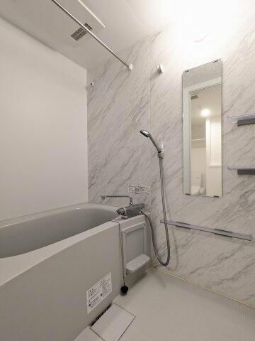 バス・シャワールーム　別タイプ部屋　参考写真です