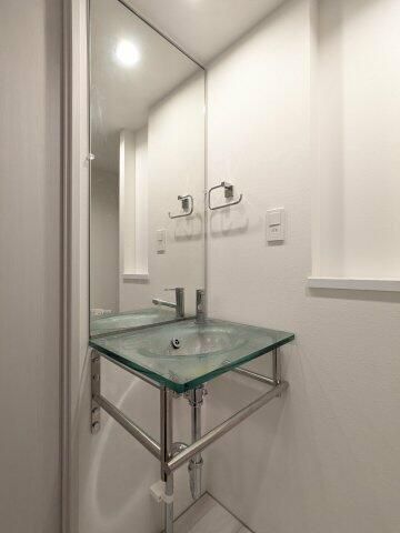 洗面設備　別タイプ部屋　参考写真です