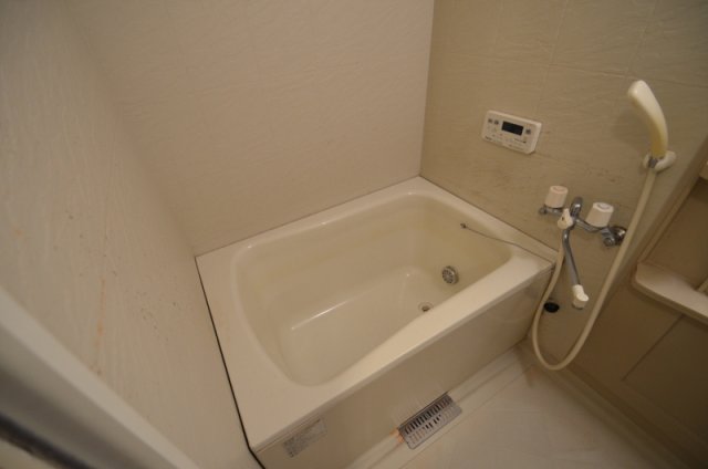 バス・シャワールーム　追い焚き機能付き