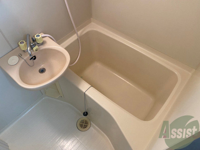 バス・シャワールーム　疲れた時はゆっくり湯船につかってみてはいかがでしょうか。