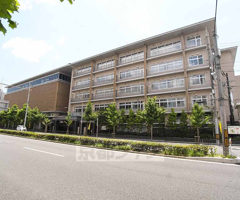 中学校　凌風中学校（中学校）まで110m
