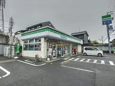 コンビニ　ファミリーマート武路町店（コンビニ）まで429m