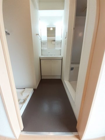 洗面設備　広い洗面スペース