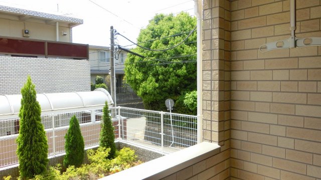 バルコニー　広々としたバルコニーです