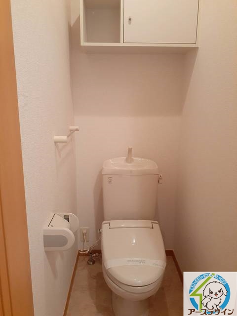 トイレ　落ち着いたトイレです