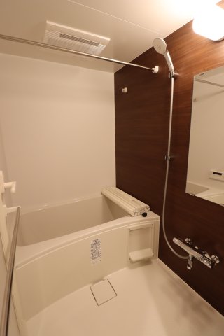 バス・シャワールーム　お風呂で日々の疲れを落としましょう