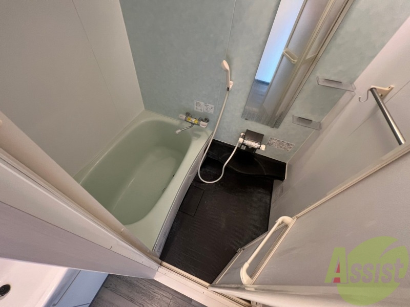 バス・シャワールーム　お風呂です。ゆっくりお風呂につかるのも体に良いですね～