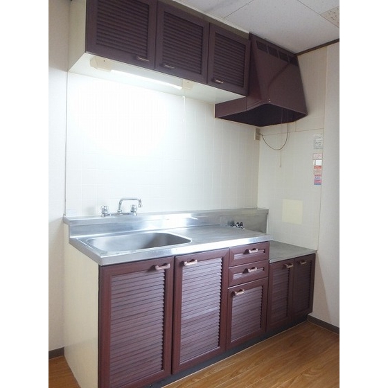 キッチン　内装は落ち着いています