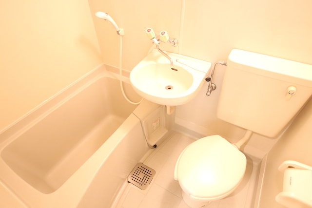 バス・シャワールーム　３点ユニットバス