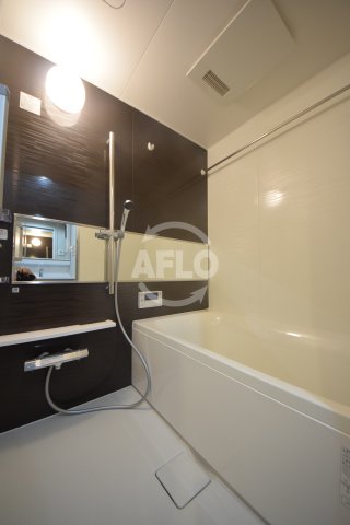 バス・シャワールーム　リアライズ天満橋　浴室