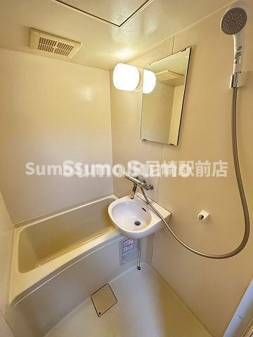 バス・シャワールーム　お風呂で日々の疲れを落としましょう