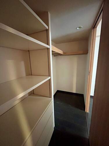 収納　ウォークインクローゼット