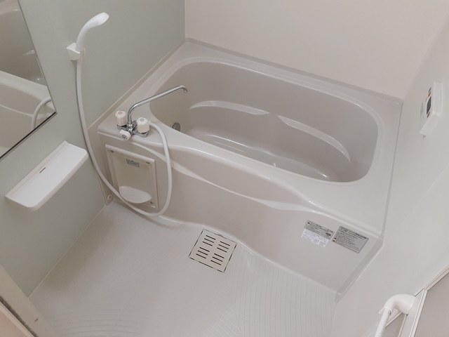 バス・シャワールーム　追い焚き付き♪