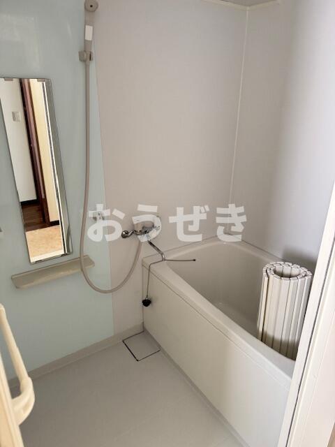 バス・シャワールーム　?