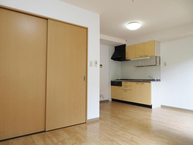 居室・リビング　※写真は別部屋です。