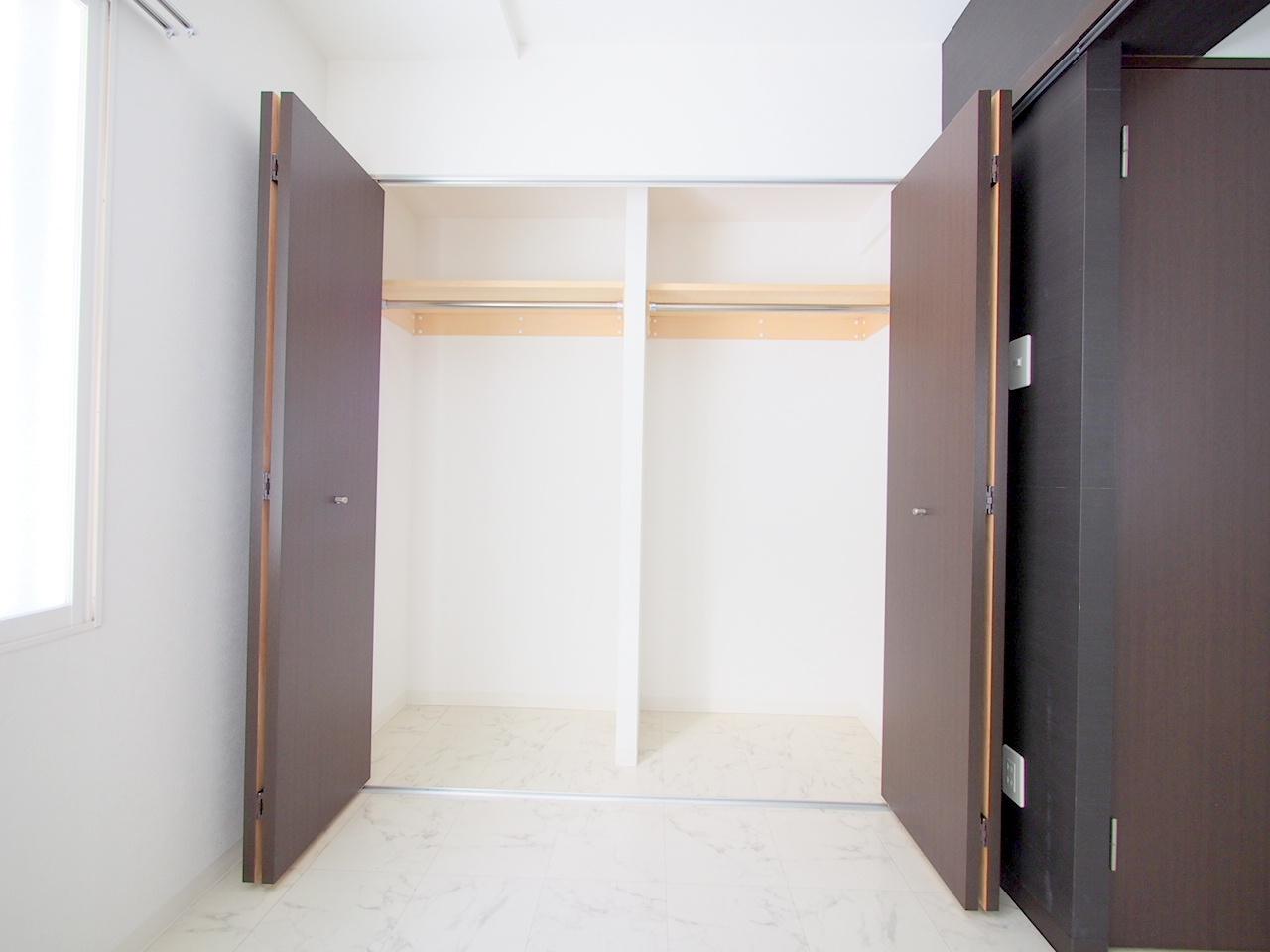 収納　広々クローゼット完備しています♪