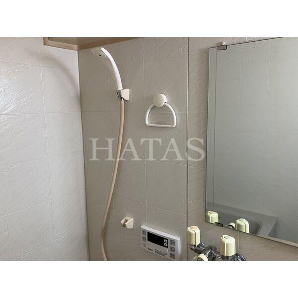 バス・シャワールーム　同物件別部屋です。