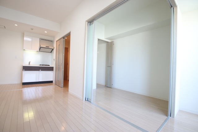 居室・リビング　※別室の参考写真の為、現況優先です。