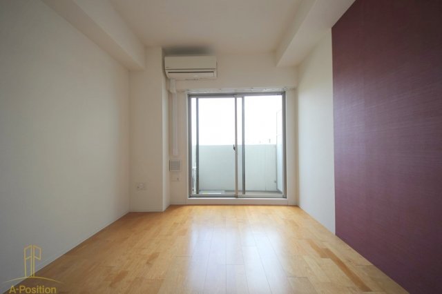 居室・リビング　SERENiTE谷四