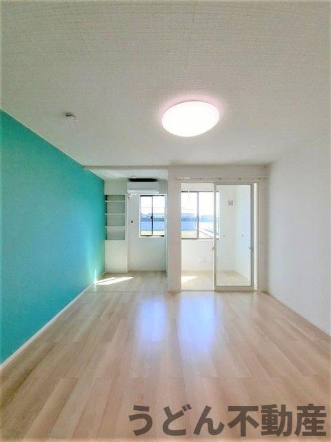 居室・リビング　うどん県のお部屋探しはうどん不動産へ うどんちゃんとLINE