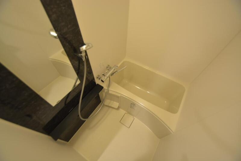 バス・シャワールーム　お湯に浸かって１日の疲れを癒してください