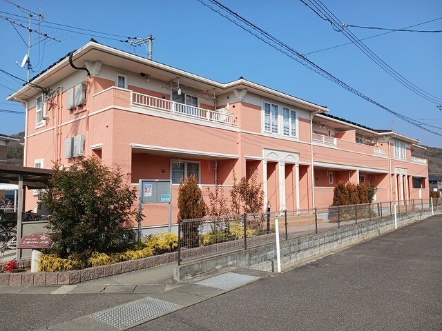 建物外観　外観は落ち着いています