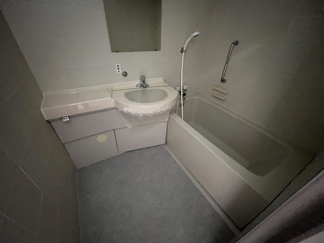 バス・シャワールーム　ゆったり過ごせるお風呂です