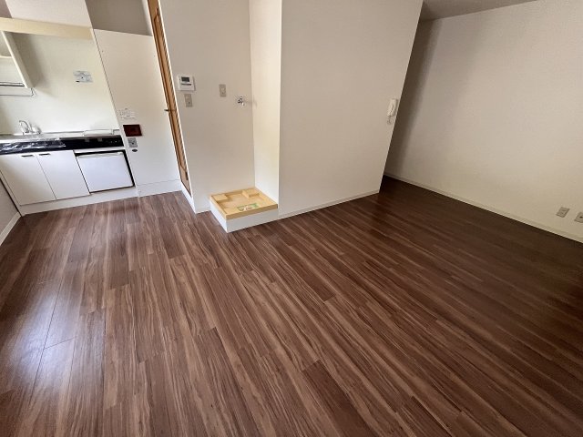 居室・リビング　こちらのリビングで趣味の時間をお楽しみください