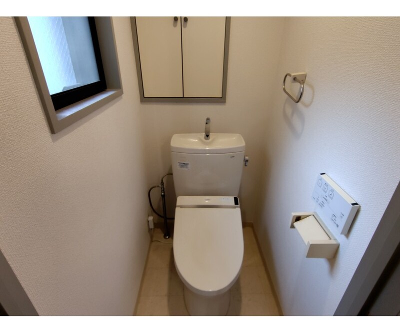 トイレ　トイレ