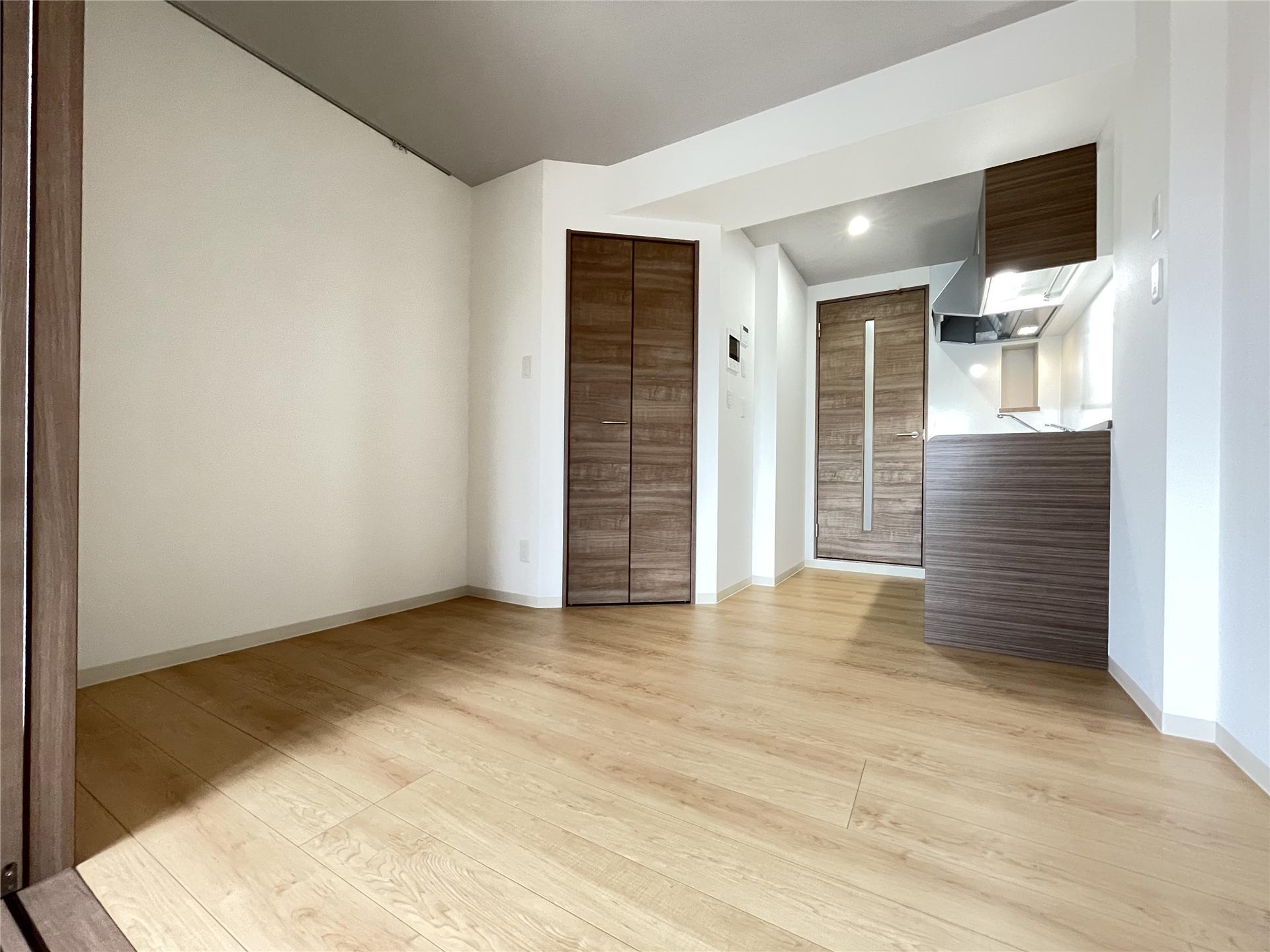 居室・リビング　6.8帖のDKです