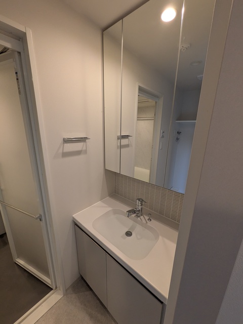 洗面設備　※写真は同タイプ住戸です。