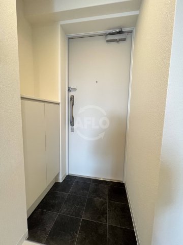 玄関　エグゼ難波WESTリバー　玄関