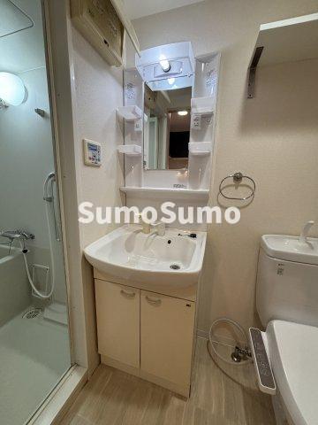 洗面設備　使いやすい洗面所です