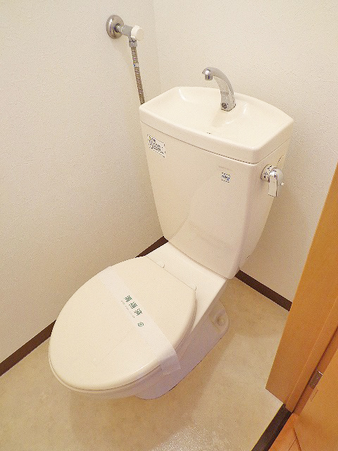 トイレ　ウォシュレットも取付可能♪