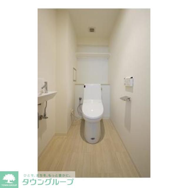 トイレ　※写真は同タイプ住戸です。
