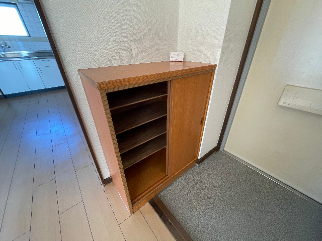 玄関　シューズボックス付き