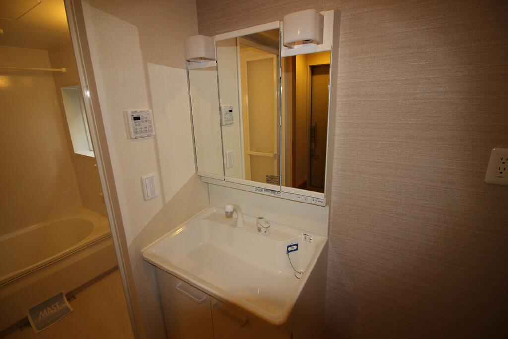 洗面設備　洗面台：画像は同社類似物件の写真